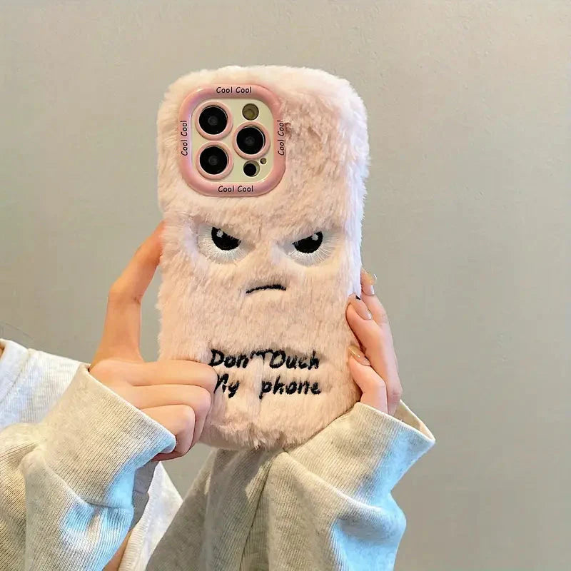 Case de Pelúcia com Expressão Irritada Para iPhone